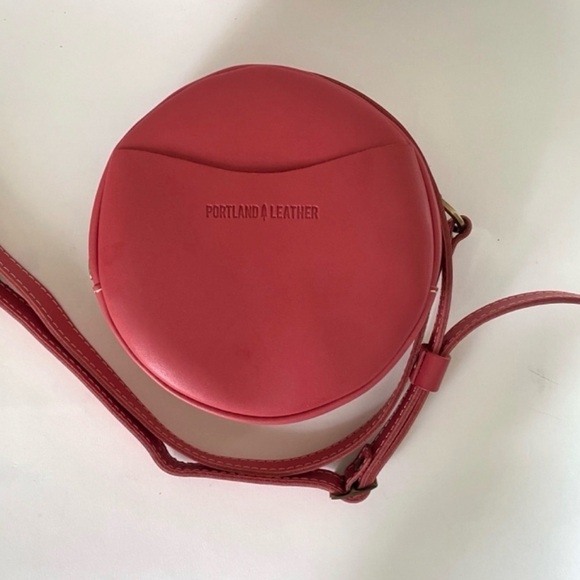 Portland Leather Handbags - Portland Leather Tulip Round Crossbody Bag